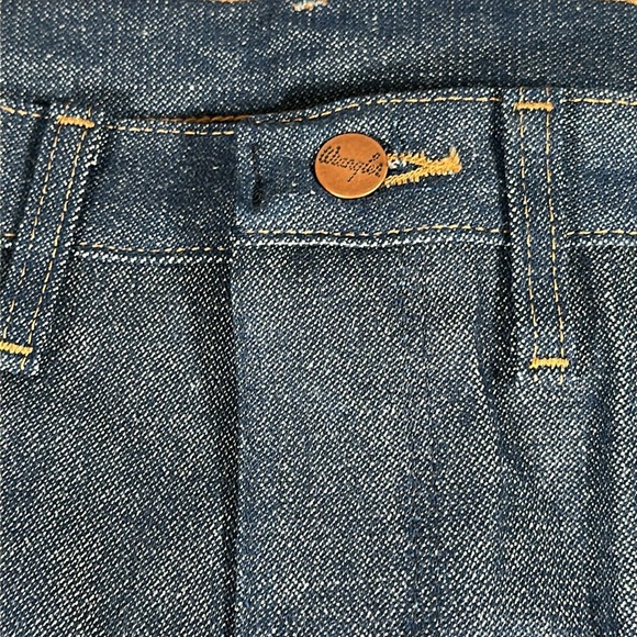 Wrangler Cowboy Cut Boot Jean Rigid - Regular Classic Fit straight 46x30 945NAV - Picture 12 of 16